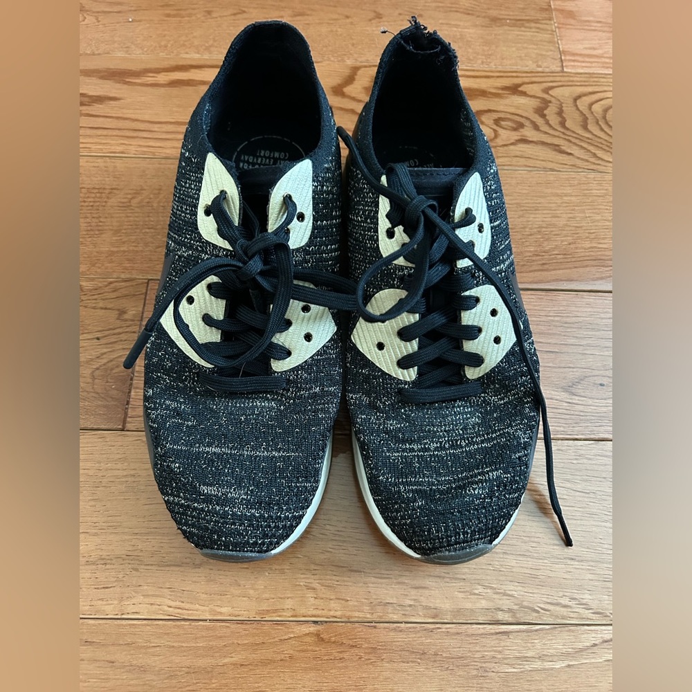 Nike AirMax sneakers